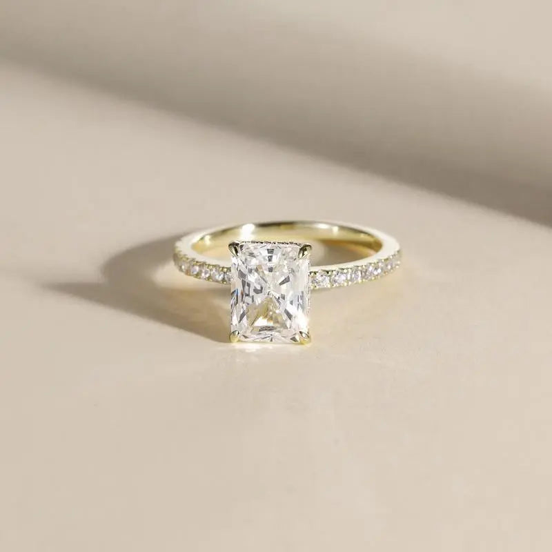 Lumina Radiant Solitaire Ring claire