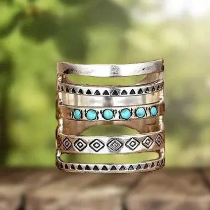 Bohème Cut-out Ring with Carved Turquoise Unique Joyas