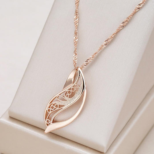 Elegant Harmonious Necklace in Gold Unique Joyas