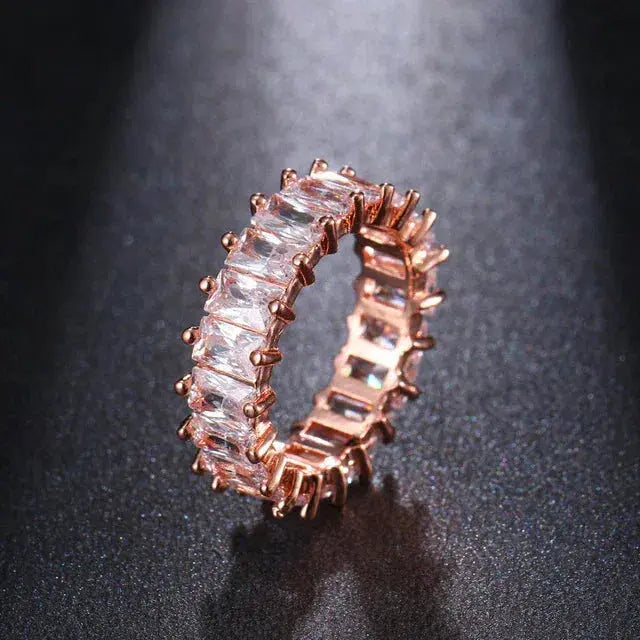 Luxurious Zirconia Ring in Gold and Silver Unique Joyas