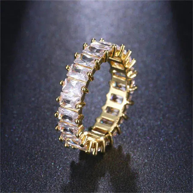 Luxurious Zirconia Ring in Gold and Silver Unique Joyas