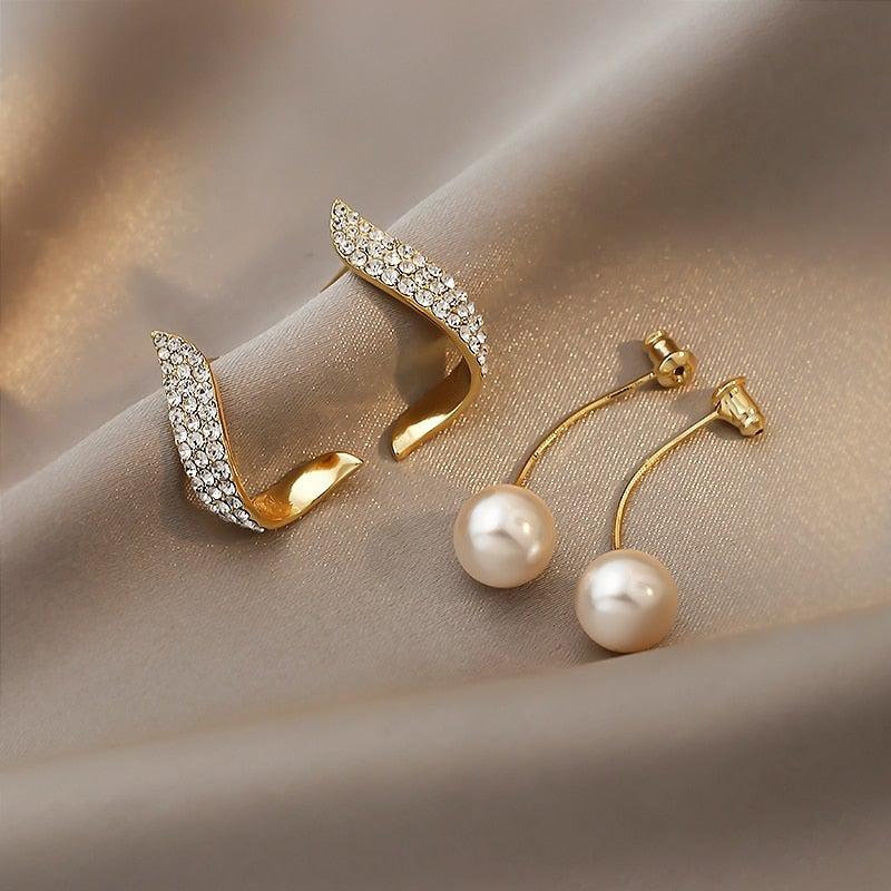 Gold Pearl Earrings