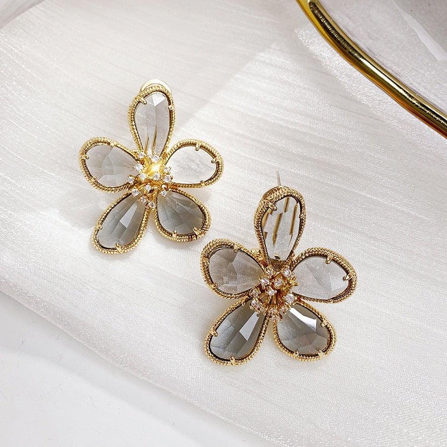 Wealth Flower with Zirconia Crusted Twisted Earrings