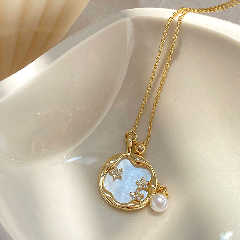 Moonstone with Pearl Necklace in Gold