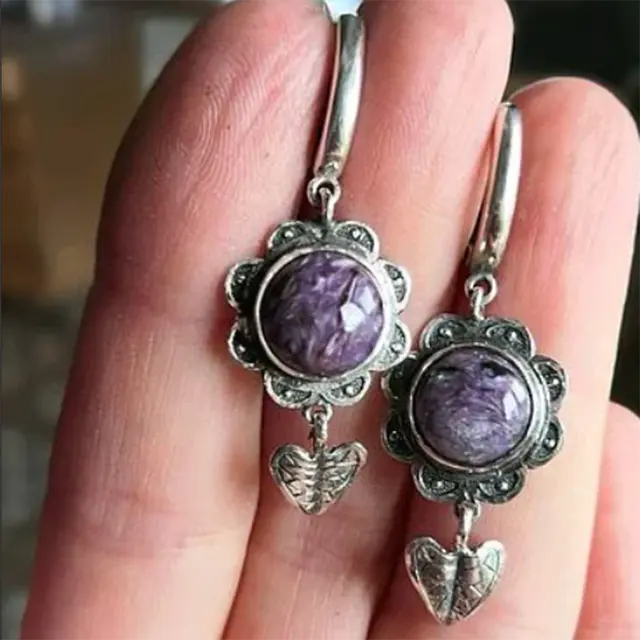 Vintage earrings with purple stones Unique Joyas