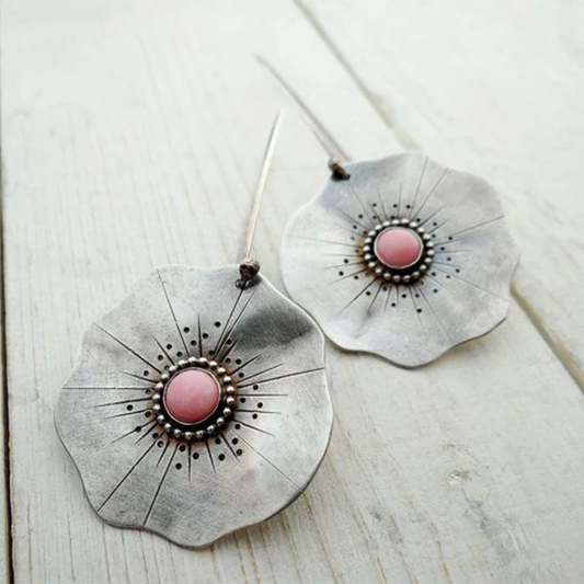 Vintage earrings with silver flower petals and red stone Unique Joyas