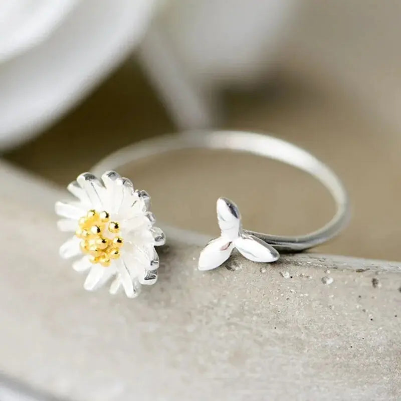 Silver Daisy Ring Unique Joyas