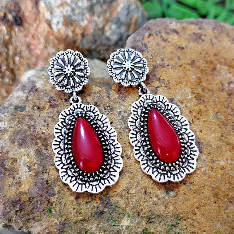 Vintage earrings with red stone Unique Joyas