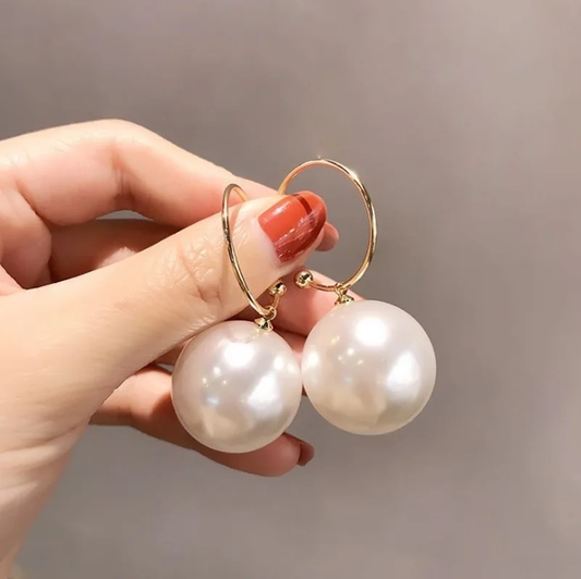 Elegant large pearl earrings Claire