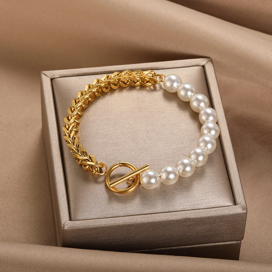 Elegant gold and pearl bracelet Unique Joyas