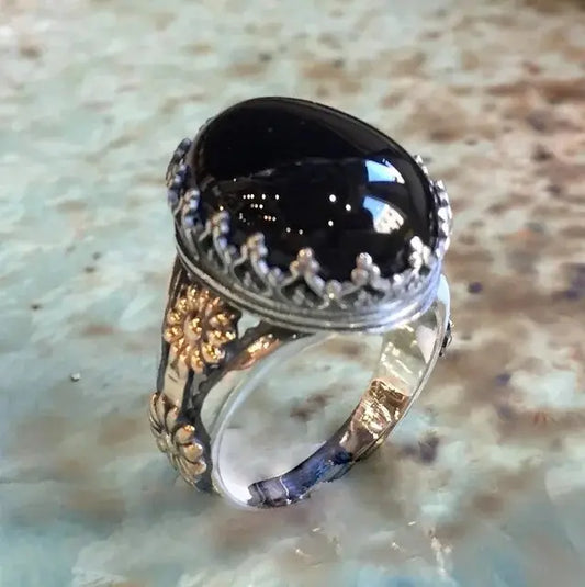 Vintage Shiny Black Crystal Ring Unique Joyas