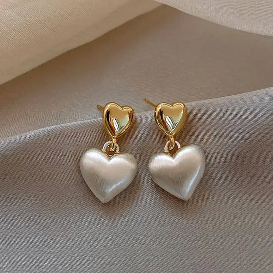 Elegant Gold Pearl Heart Earrings Unique Joyas