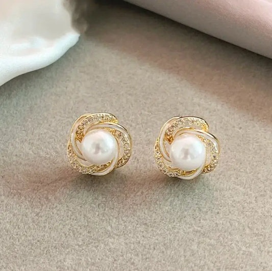 Elegant Gold Zirconia Spiral Pearl Earrings