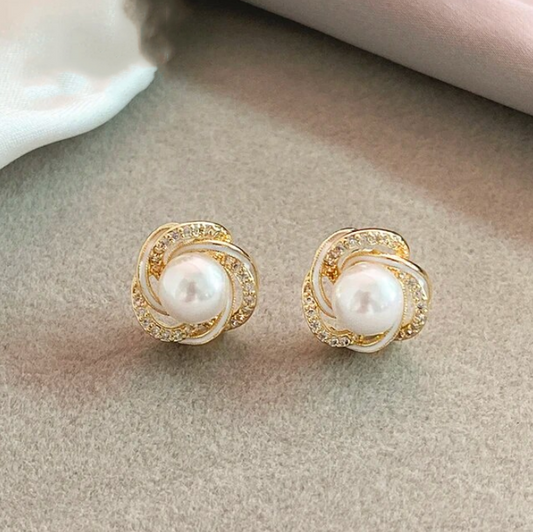 Elegant gold zirconia spiral pearl earrings Claire