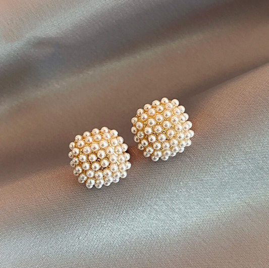 Elegant Inlaid Pearl Gold Earrings