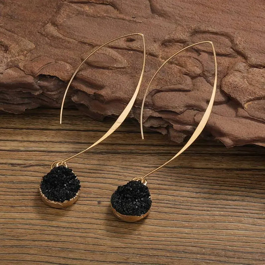 Black and gold dangling vintage earrings Unique Joyas