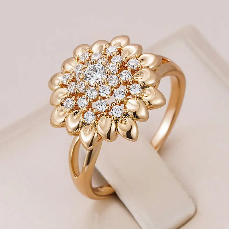 Elegant Flower Shine Ring Unique Joyas