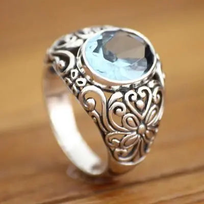 Vintage ring with blue inlaid stone Unique Joyas